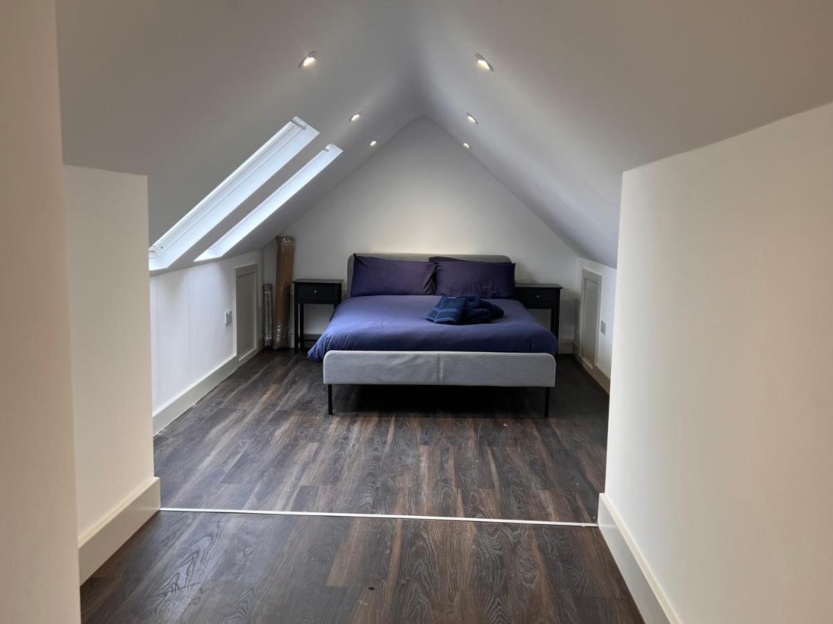Star Finchley Road 3-bed Abode Appartamento *